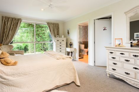 Photo of property in 9r Roger Guy Place, Welcome Bay, Tauranga, 3175