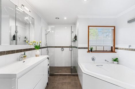 Photo of property in 10 Trig Road, West Harbour, Auckland, 0618