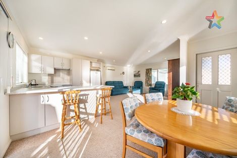 Photo of property in 10 Woodland Mews, Wainuiomata, Lower Hutt, 5014