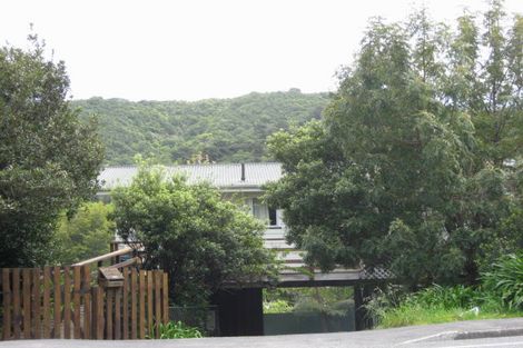 Photo of property in 135 Waikawa Road, Picton, 7220