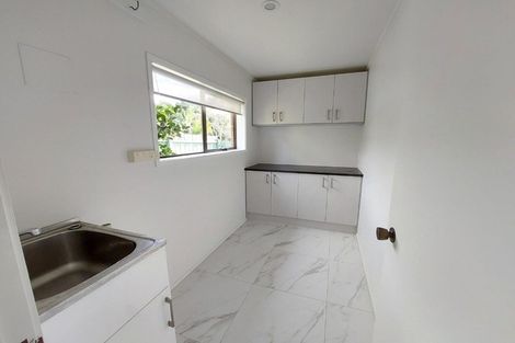 Photo of property in 2/99 Kowhai Road, Mairangi Bay, Auckland, 0630