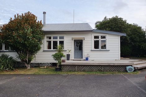 Photo of property in 387 Hobsonville Road, Hobsonville, Auckland, 0618