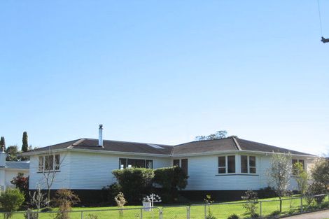 Photo of property in 17 Palmerston Road, Havelock North, 4130