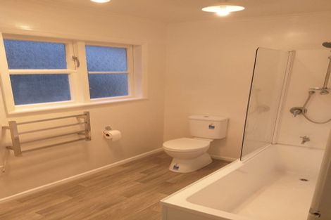 Photo of property in 6 Hollies Crescent, Johnsonville, Wellington, 6037