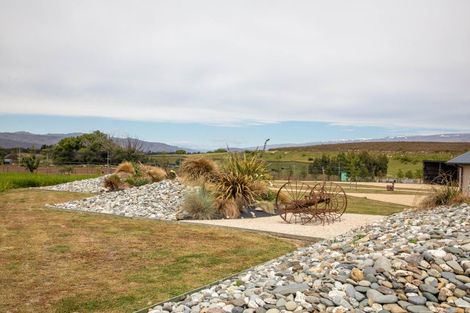 Photo of property in 57 Golden Road, Springvale, Alexandra, 9393