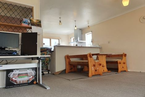 Photo of property in 1/40 Halberg Street, Glenfield, Auckland, 0629