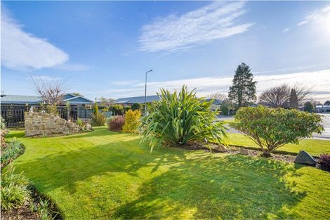 Photo of property in 11 Calder Place, Winton, 9720