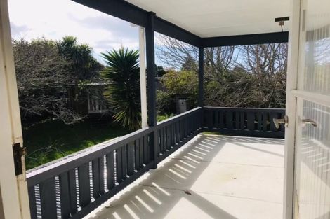 Photo of property in 21 Channel Road, Campbells Bay, Auckland, 0630