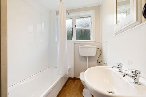 Photo of property in 2 Upham Terrace, Lyttelton, 8082