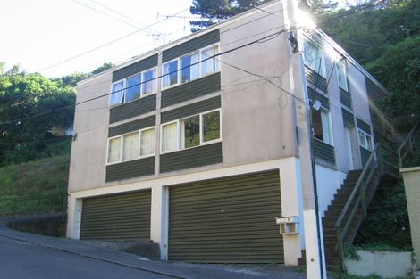 Photo of property in 4 Governor Road, Northland, Wellington, 6012