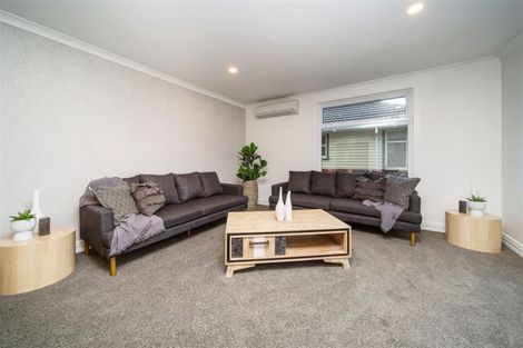 Photo of property in 273 South Road, Hawera, 4610