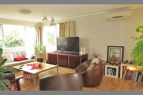 Photo of property in 23 Kerria Place, Sunnynook, Auckland, 0620
