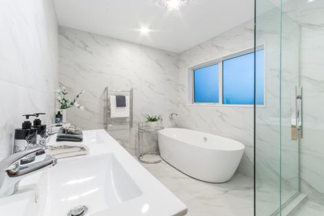 Photo of property in 25 Toanui Road, Hobsonville, Auckland, 0616