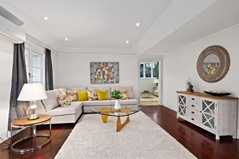 Photo of property in 1/86 Beach Road, Castor Bay, Auckland, 0620