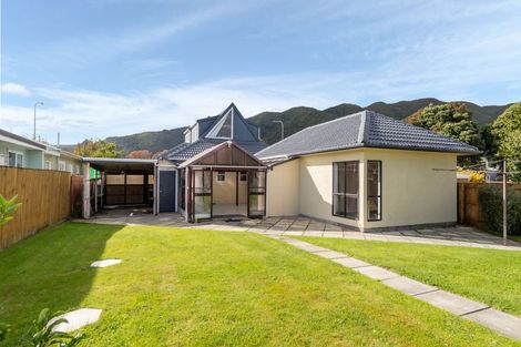 Photo of property in 38 Wainui Road, Waiwhetu, Lower Hutt, 5010