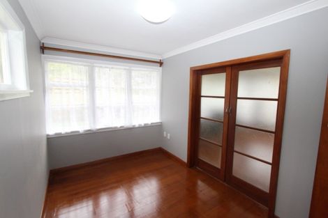 Photo of property in 1 Rimu Street, Tawa, Wellington, 5028