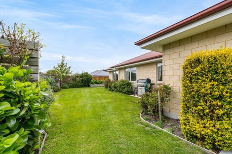 Photo of property in 22 Claremont Crescent, Amberley, 7410