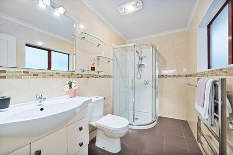 Photo of property in 3 Fleetwood Drive, Henderson, Auckland, 0612