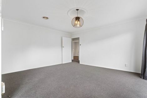 Photo of property in 1 Pitcher Place, Glen Eden, Auckland, 0602