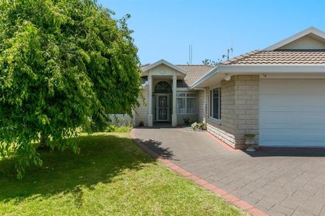 Photo of property in 23 Lucerne Place, Welcome Bay, Tauranga, 3112