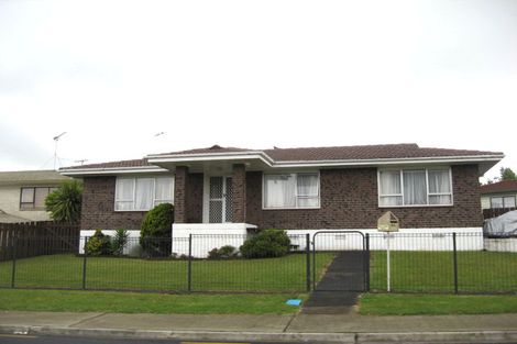 Photo of property in 22 Sunnypark Avenue, Rosehill, Papakura, 2113