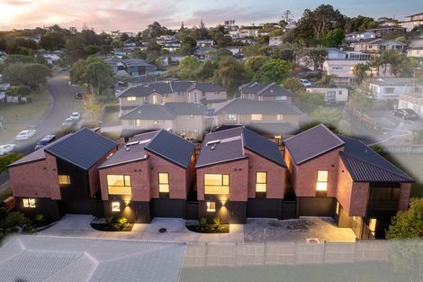 Photo of property in 73c Salamanca Road, Sunnynook, Auckland, 0620