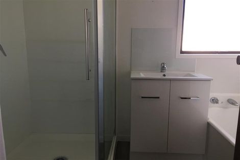 Photo of property in 101 Don Buck Road, Massey, Auckland, 0614