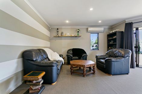 Photo of property in 24 Jasmine Place, Cambridge, 3434