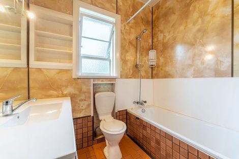 Photo of property in 43 Douglas Street, Highfield, Timaru, 7910