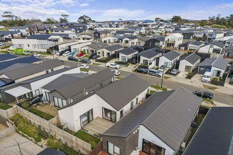 Photo of property in 14 Horokaka Street, Massey, 0614