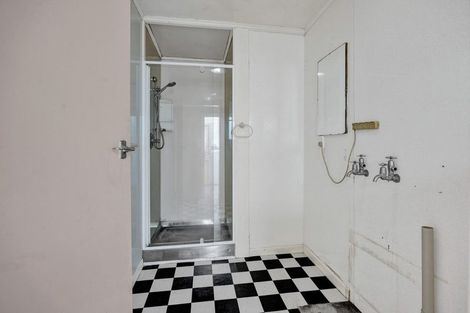 Photo of property in 11 Grant Vc Street, Hawera, 4610