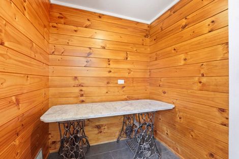 Photo of property in 41 Rangiotu Road, Himatangi, Palmerston North, 4477