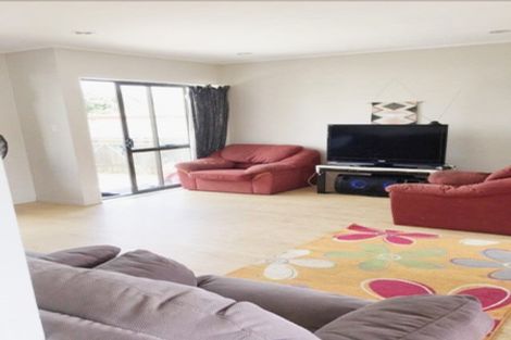 Photo of property in 7 Elvira Place, Ranui, Auckland, 0612