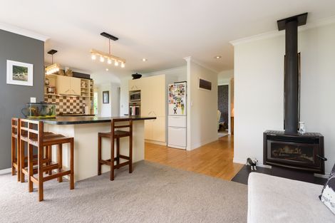 Photo of property in 9r Roger Guy Place, Welcome Bay, Tauranga, 3175