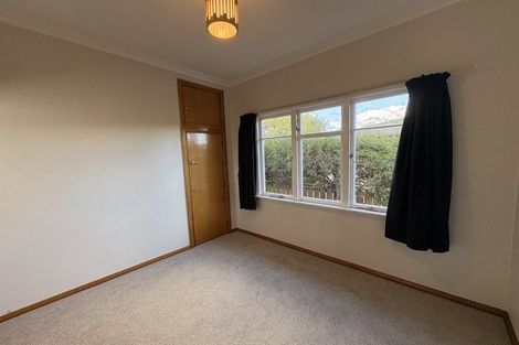 Photo of property in 17 Howard Road, Taradale, Napier, 4112