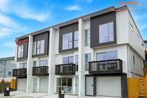 Photo of property in 37 Lawson Creek Street, Massey, Auckland, 0614