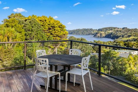 Photo of property in 3 Leigh Road, Leigh, 0985