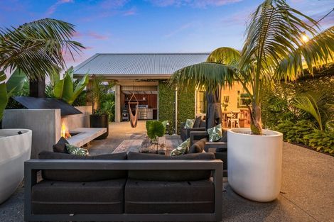 Photo of property in 6 Shearwater Lane, Point Wells, 0986