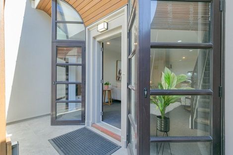 Photo of property in Mendosa Terraces Apartments, 14/9 Ebor Street, Te Aro, Wellington, 6011