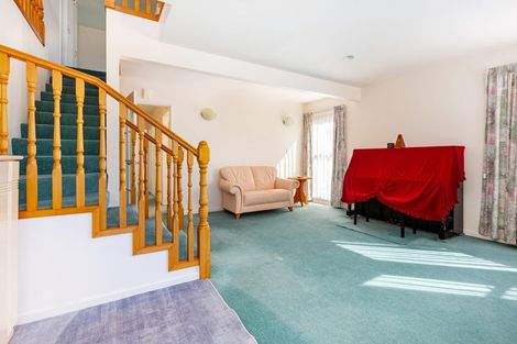 Photo of property in 6 Tamahine Street, Maupuia, Wellington, 6022