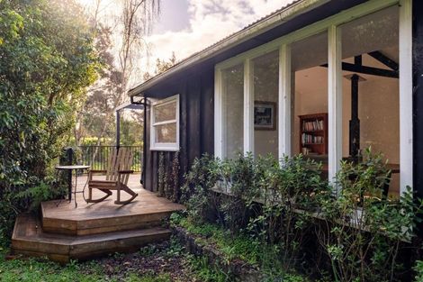 Photo of property in 806 Pohangina Road, Ashhurst, 4884