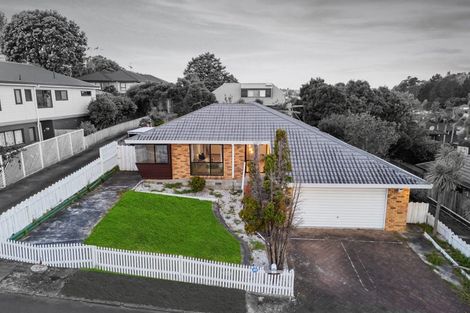 Photo of property in 40 Pigeon Mountain Road, Half Moon Bay, Auckland, 2012