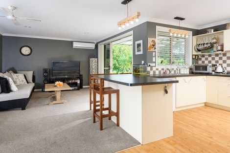 Photo of property in 9r Roger Guy Place, Welcome Bay, Tauranga, 3175