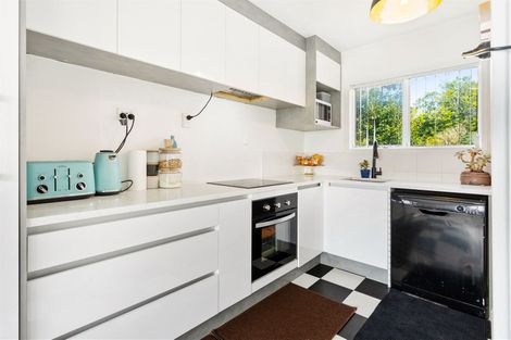 Photo of property in 323 Triangle Road, Massey, Auckland, 0614