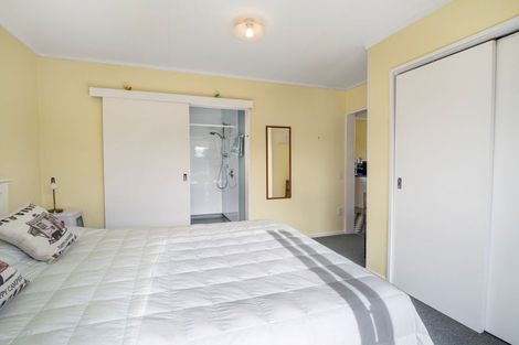 Photo of property in 50 Park Avenue, Waitarere Beach, Levin, 5510