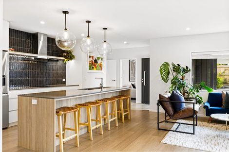 Photo of property in 75 Glenvar Ridge Road, Long Bay, Auckland, 0630