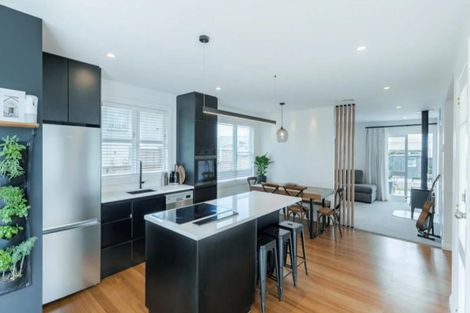 Photo of property in 63 Taylor Street, Cambridge, 3434