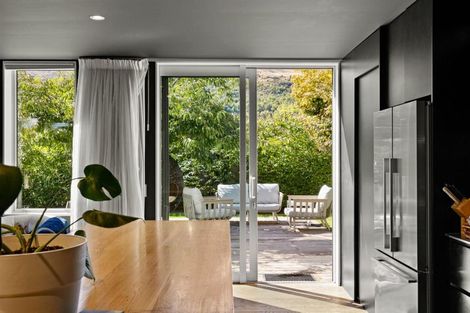 Photo of property in 11 Advance Terrace, Arrowtown, 9302