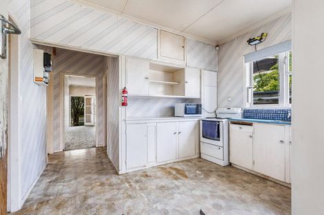 Photo of property in 36 Rimu Street, New Lynn, Auckland, 0600