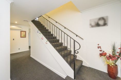 Photo of property in 14 Pegasus Place, Kelvin Grove, Palmerston North, 4414